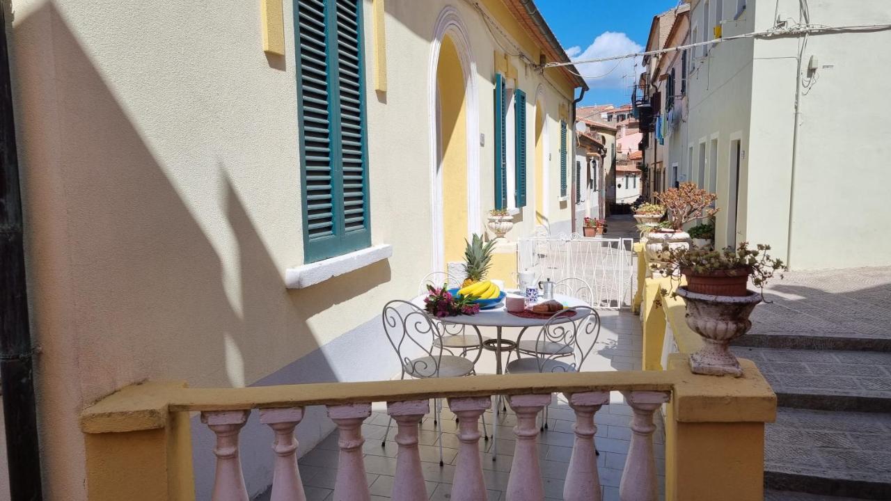 La Terrazza Nel Cuore Di Capoliveri Kültér fotó